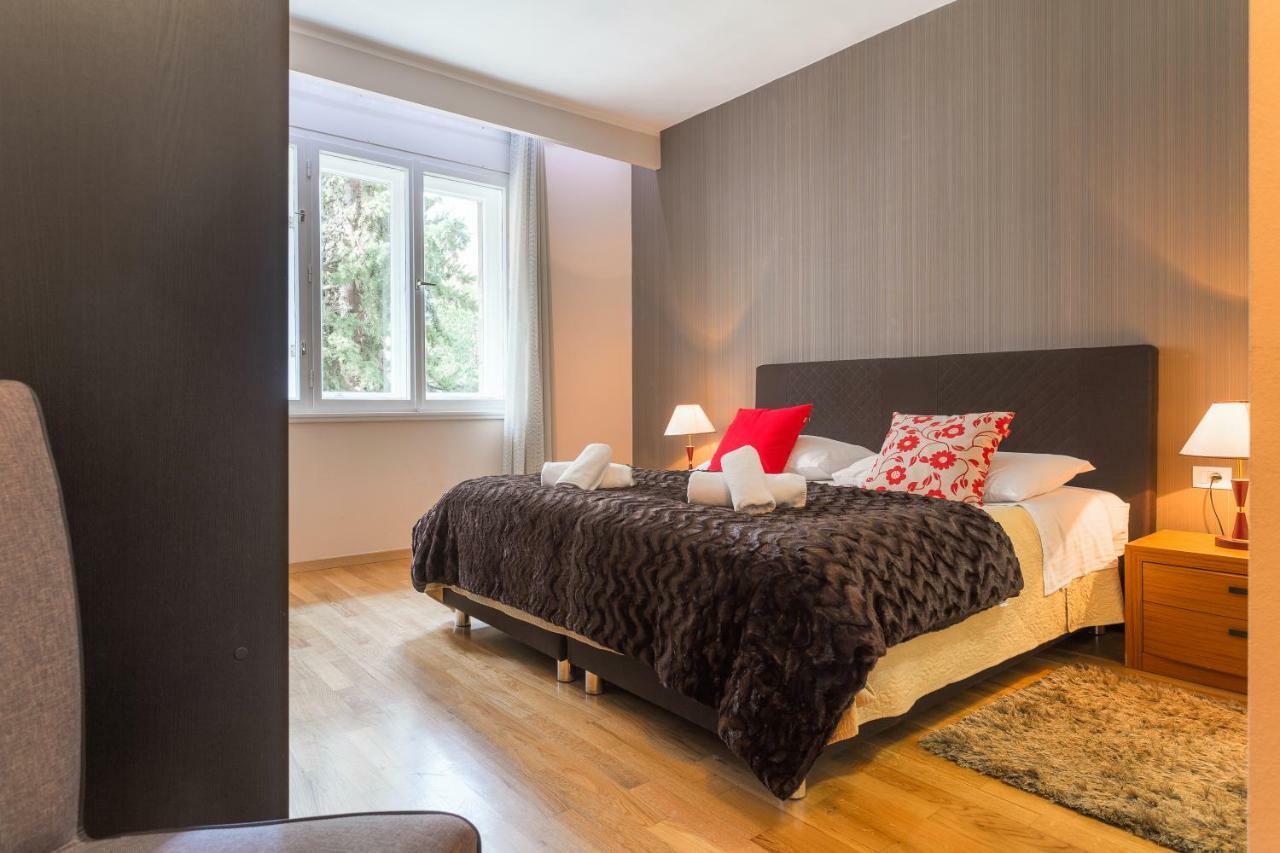 Golden Split Rooms מראה חיצוני תמונה